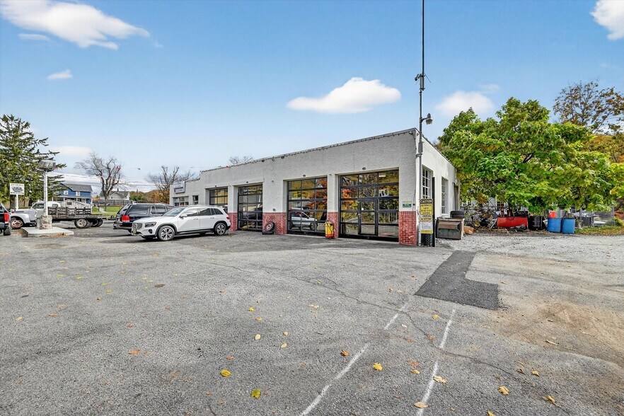 More Photos Of 13 Main St, Ogdensburg Auto Repair For Sale