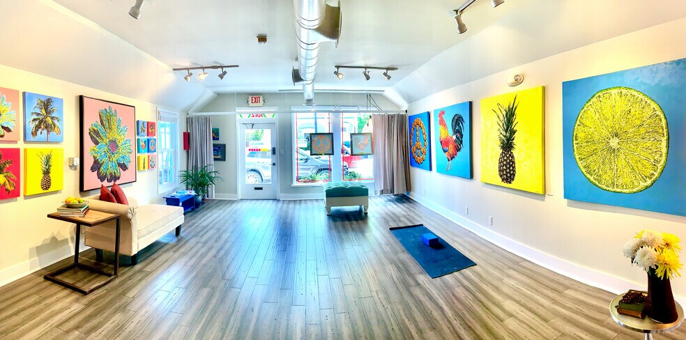 More Photos Of 1012 Truman Ave, Key West Storefront For Sale