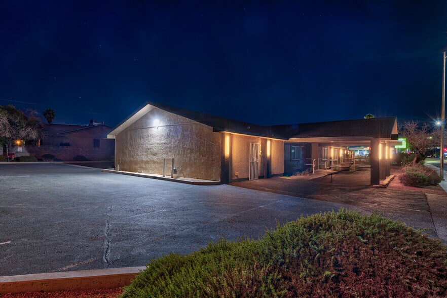 More Photos Of , Las Vegas Office For Sale