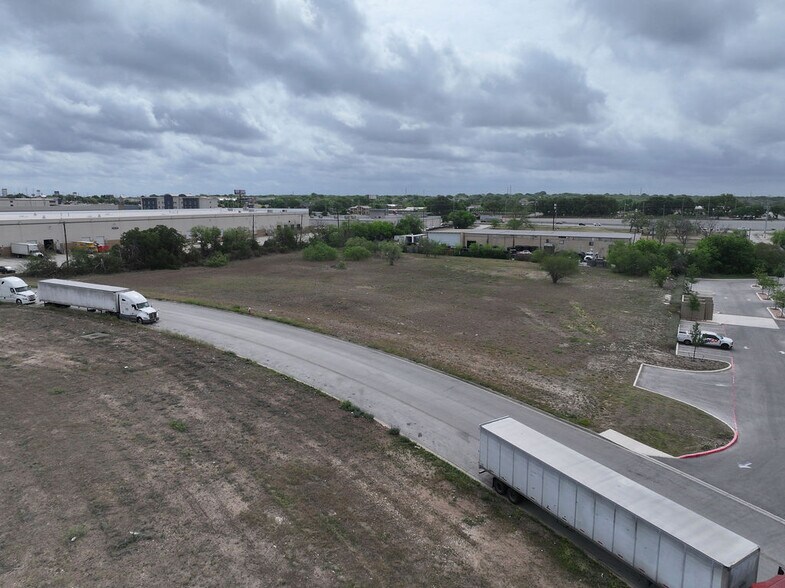 More Photos Of Verde Parkway, Schertz Land For Sale