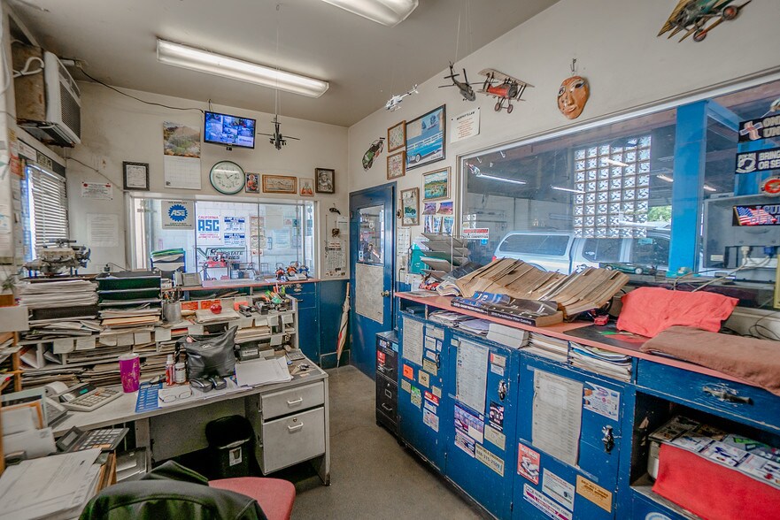 More Photos Of 12211 Hadley St, Whittier Auto Repair For Sale