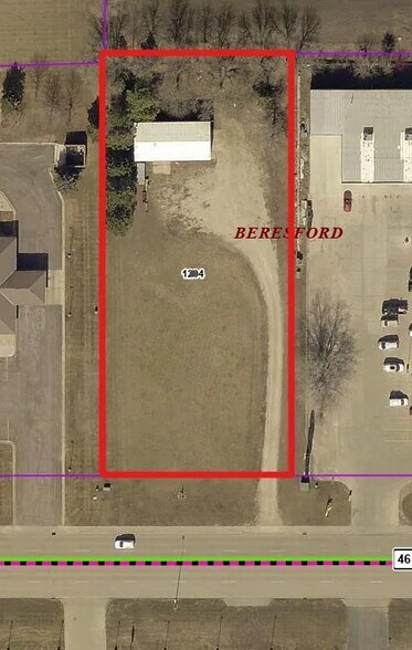 More Photos Of 1204 W Cedar St, Beresford Flex For Sale