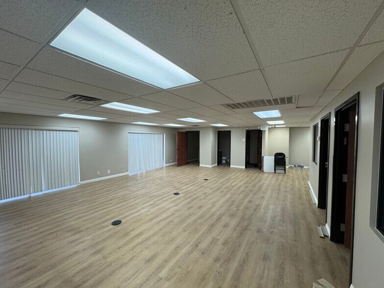 More Photos Of 2225 E Flamingo Rd, Las Vegas Unknown For Lease