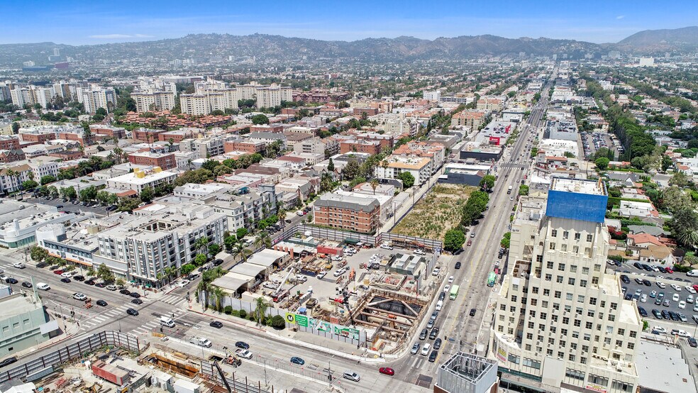 More Photos Of 639 S La Brea Ave, Los Angeles Land For Lease