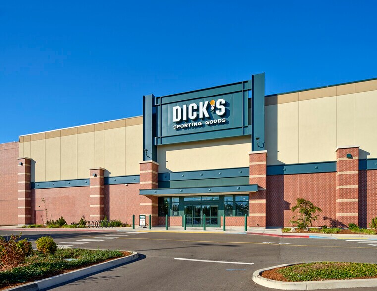 Primary Photo Of 11800 SE 82nd Ave, Happy Valley Department Store For Sale