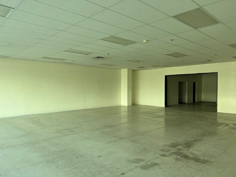 More Photos Of 1820 W Highway 40, Vernal Storefront For Lease