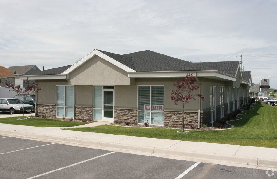 More Photos Of 3479-3491 W 4800 S, Roy Medical For Lease