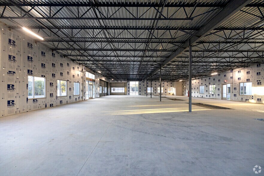 More Photos Of 4306 De Zavala Rd, San Antonio Medical For Sale