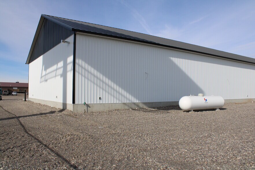 More Photos Of 61 W 465 N, Blackfoot Light Manufacturing For Lease