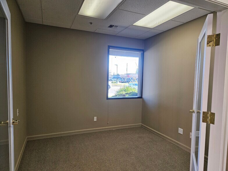 More Photos Of 3501 Tully Rd, Modesto Bank For Sale
