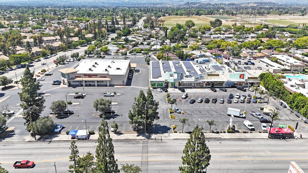 More Photos Of 9750 Woodman Ave, Arleta Land For Lease