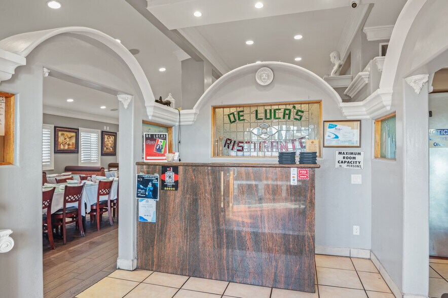 More Photos Of 16503 Whittier Blvd, Whittier Restaurant For Sale