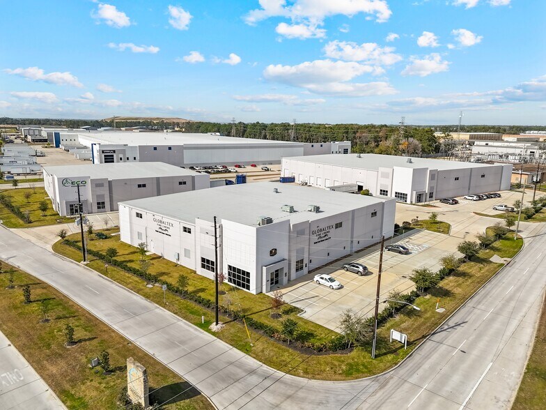 More Photos Of 18311 Aldine Westfield Rd, Houston Distribution For Lease