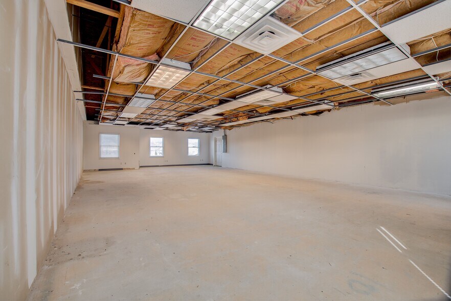 More Photos Of 860 NW Washington Blvd, Hamilton Medical For Lease