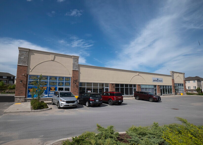 More Photos Of 220 Main St, Loyalist General Retail For Lease