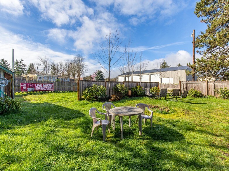 More Photos Of 39128 Dexter Rd, Dexter Restaurant For Sale