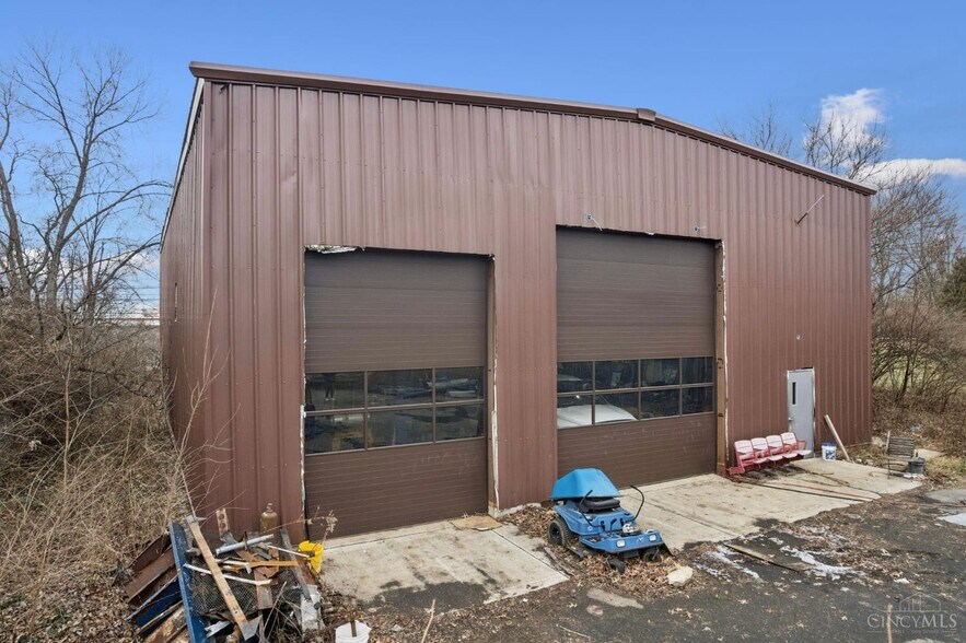 More Photos Of 4047 Mclean Dr, Cincinnati Office For Sale