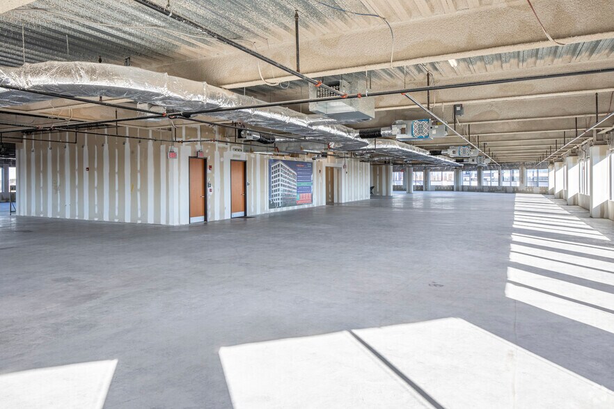 More Photos Of 2550 Wasser Ter, Herndon Office For Sale