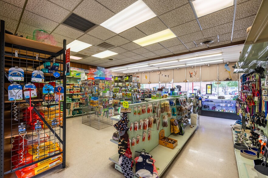 More Photos Of 200 N Main St, Duncanville Storefront Retail Office For Sale