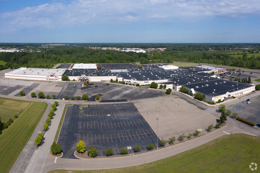 More Photos Of 2121 N Monroe St, Monroe General Retail For Lease