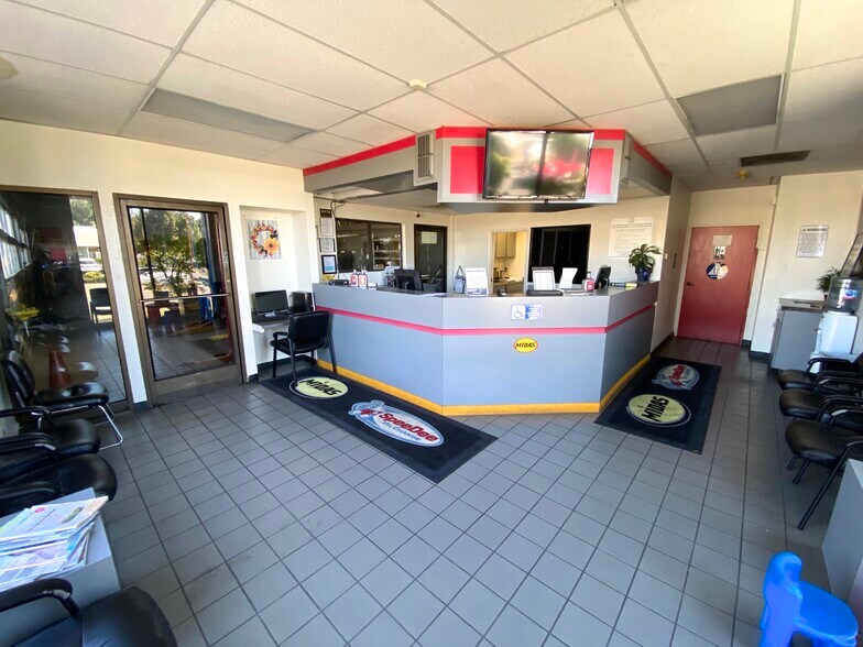 More Photos Of 2260 Arden Way, Sacramento Auto Repair For Sale