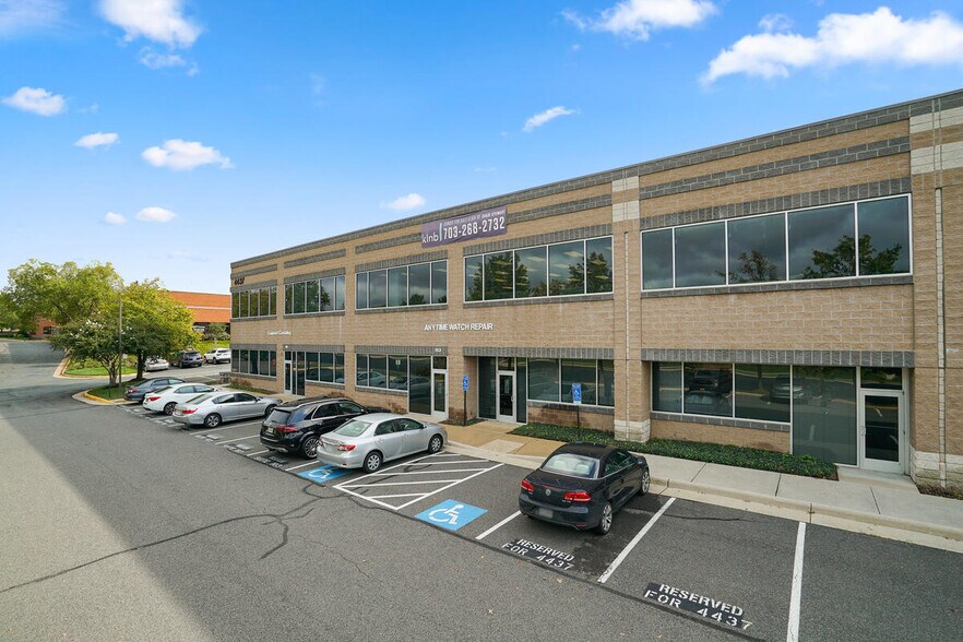 More Photos Of 4437 Brookfield Corporate Dr, Chantilly Office For Lease