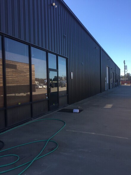 More Photos Of 2115 Willow Rd, Arroyo Grande Manufacturing For Sale