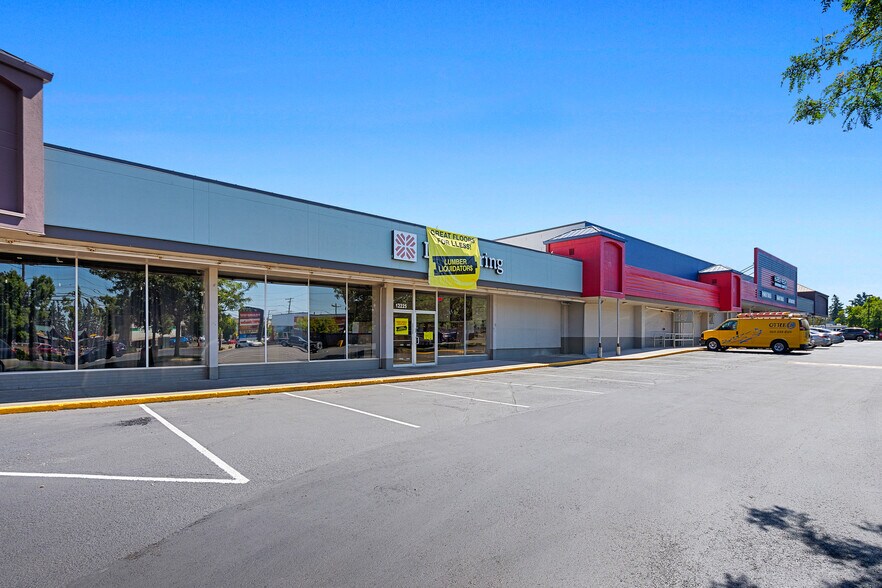 More Photos Of 12203-12434 NE Gilsan St, Portland Unknown For Lease