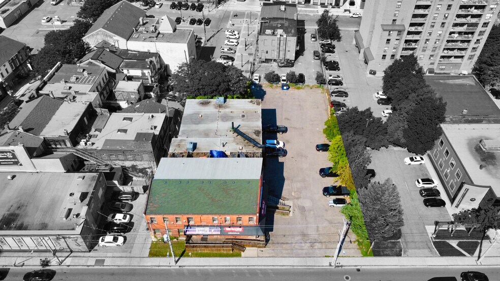 More Photos Of 15 Wellington St N, Hamilton Office For Sale