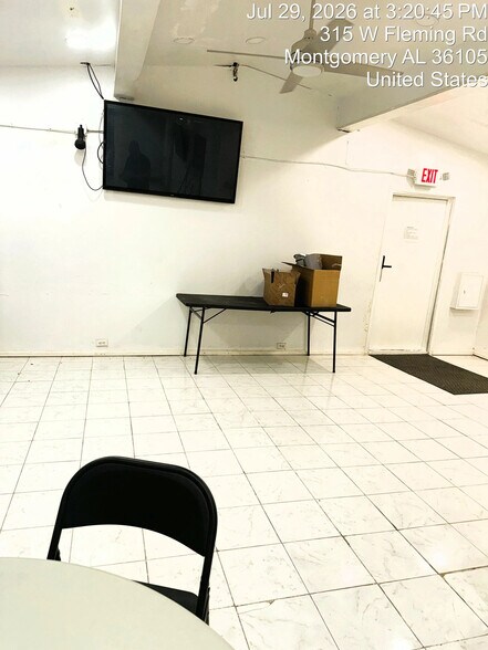 More Photos Of 315 W Fleming Rd, Montgomery Flex For Lease
