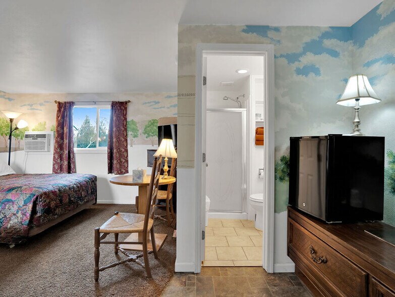 More Photos Of 609 E 1st Ave, Odessa Hospitality For Sale