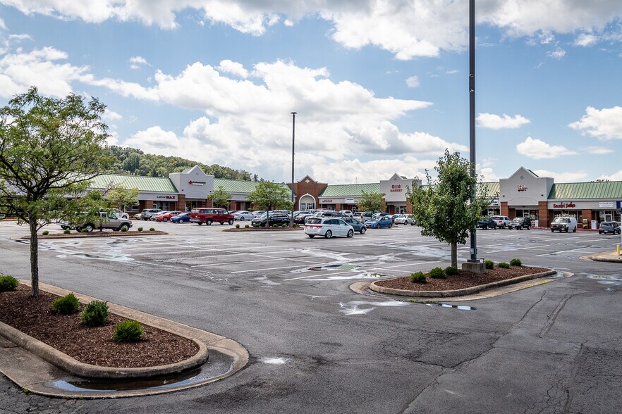 More Photos Of 182 Neff Ave, Harrisonburg Land For Lease