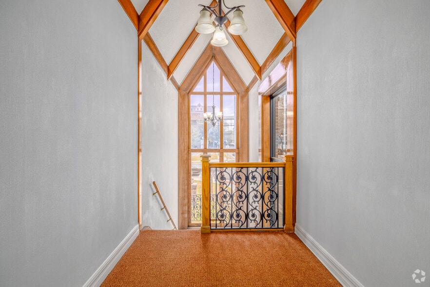 More Photos Of 305 SE 2nd Ave, Gainesville Office For Lease