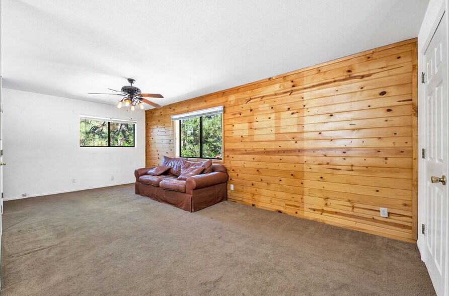 More Photos Of 40143 Big Bear Blvd, Big Bear Lake Storefront Retail Residential For Sale