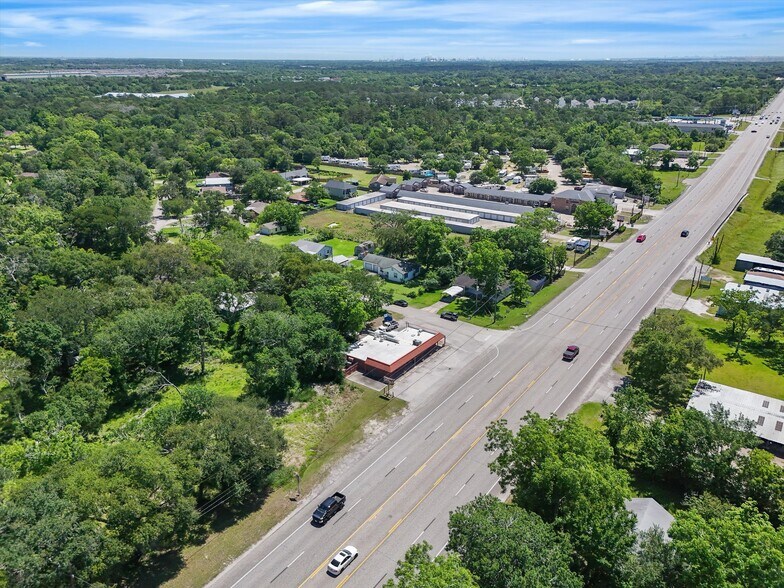 More Photos Of 9302 Highway 6, Hitchcock Restaurant For Lease