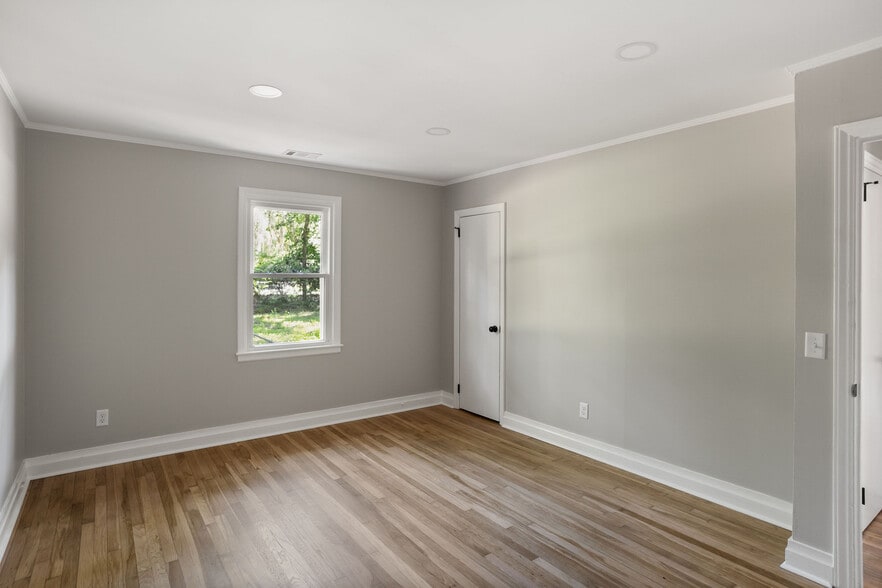 More Photos Of 67 Sams Point Rd, Beaufort General Retail For Sale