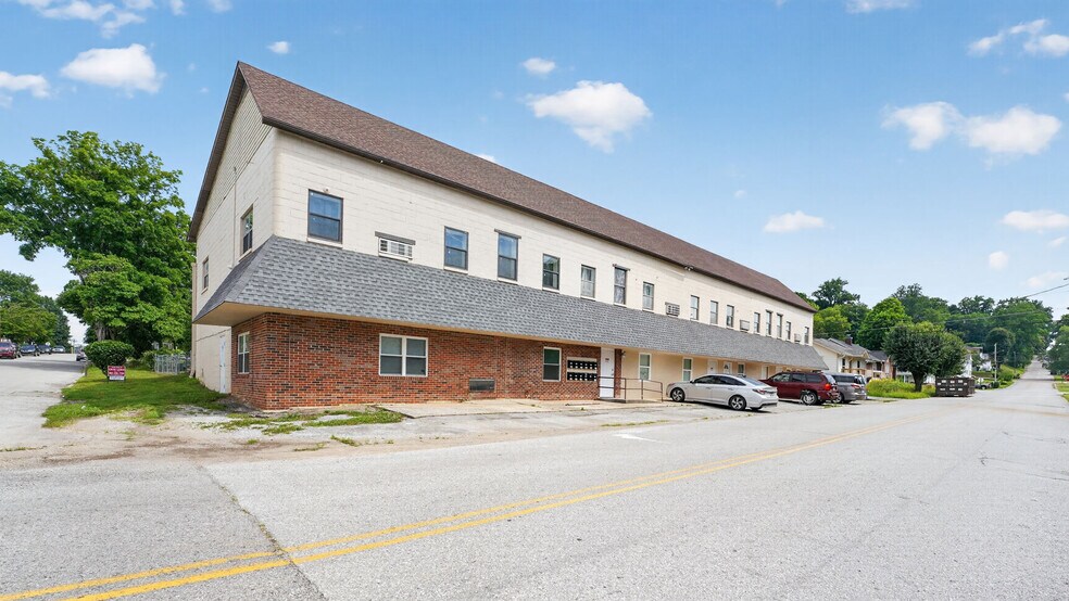 Primary Photo Of 201-302 Sewanee st St, Harriman Apartments For Sale