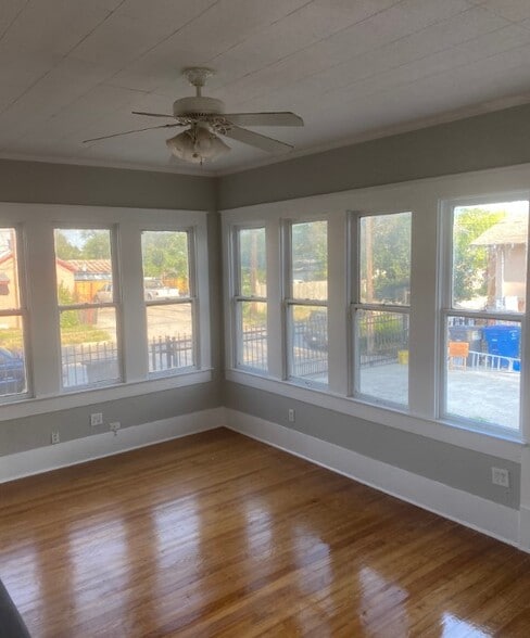 More Photos Of 1502 Buena Vista Rd, San Antonio Loft Creative Space For Sale