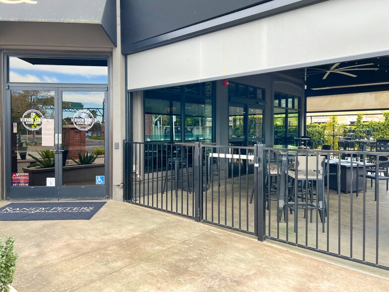 More Photos Of 105 Vernon St, Roseville Freestanding For Sale