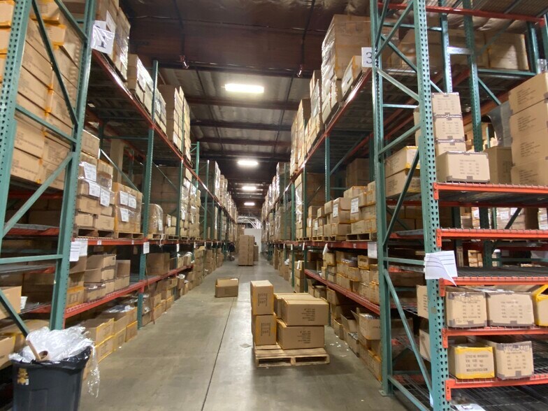 More Photos Of 20310 Plummer St, Chatsworth Manufacturing For Lease