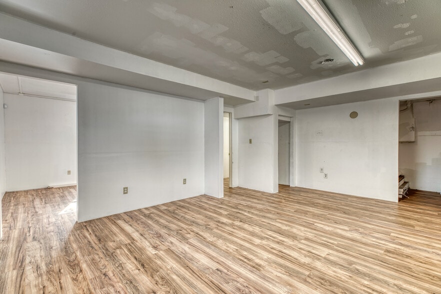 More Photos Of 235 W Idaho Ave, Ontario Office Residential For Sale