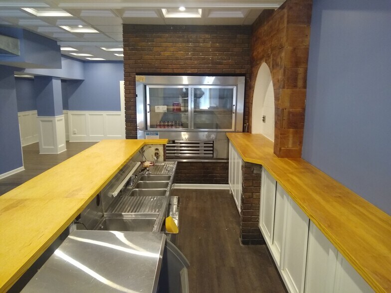 More Photos Of 382 2nd St, Jersey City Storefront Retail Residential For Sale