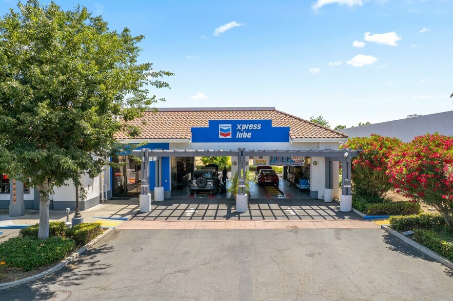 More Photos Of 6925 Lone Tree Way, Brentwood Convenience Store For Sale