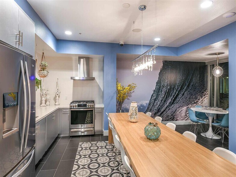 More Photos Of 1110 F St, San Diego Apartments For Lease