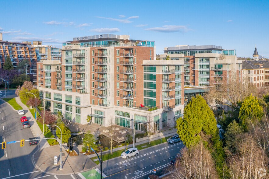 More Photos Of 810 Humboldt St, Victoria Hotel For Lease