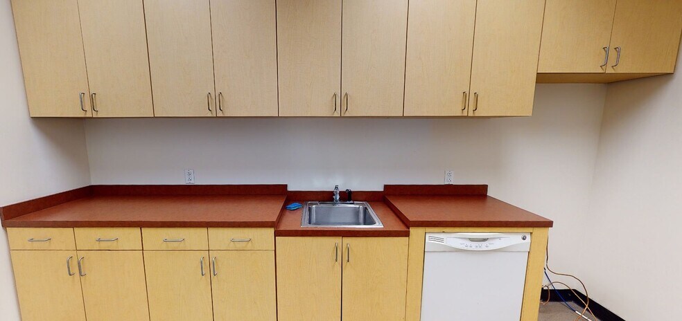 More Photos Of 700 Alexander Park, Princeton Office For Lease
