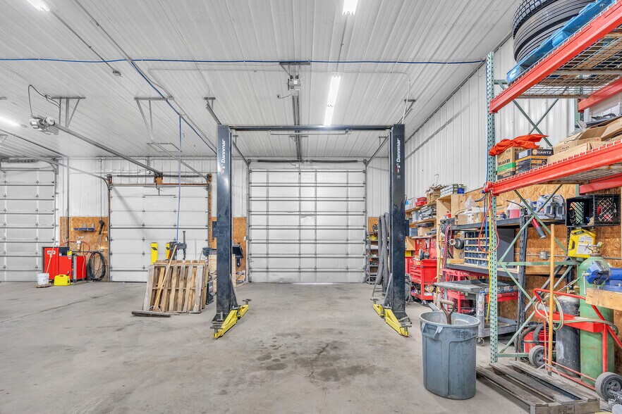 More Photos Of 403 Industrial Dr, Griffith Service For Sale