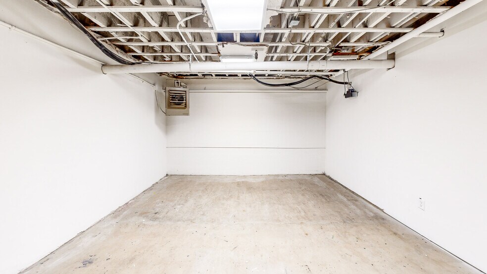 More Photos Of 124 College St, Asheville Office Residential For Sale