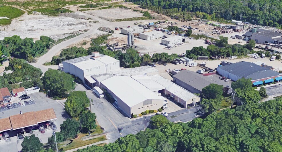 More Photos Of 342 Montauk Hwy, Wainscott Warehouse For Sale