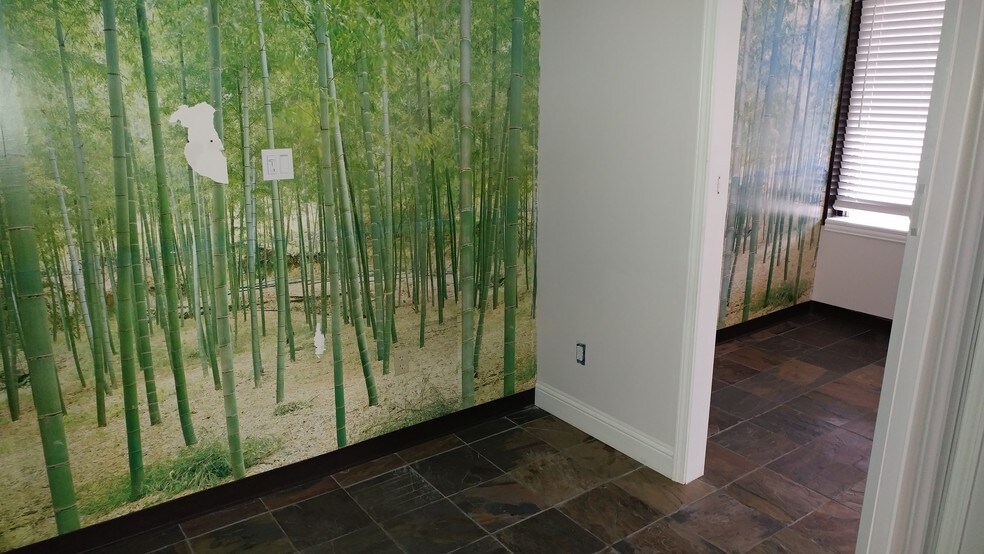 More Photos Of 6713 Broadway, Pearland Freestanding For Lease